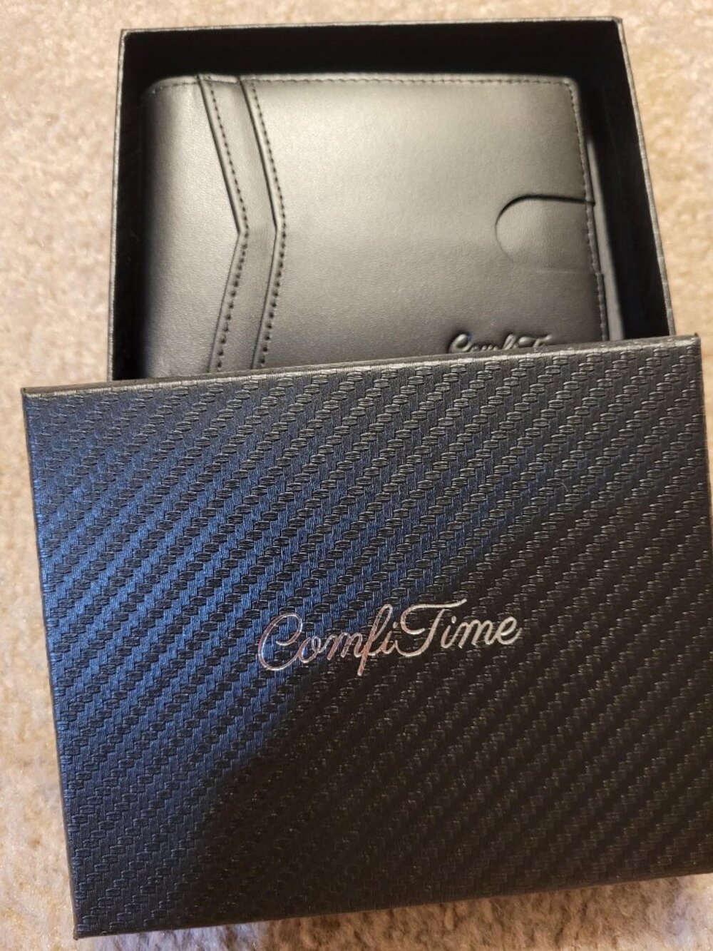 NIB men's black leather wallet